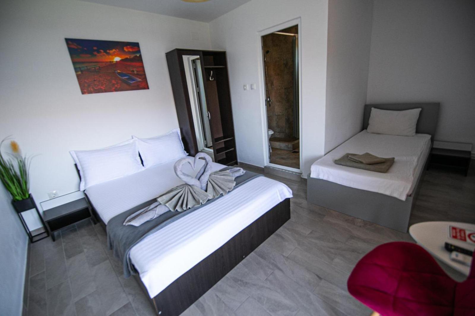 Casa Jessi Hotel Două Mai Buitenkant foto